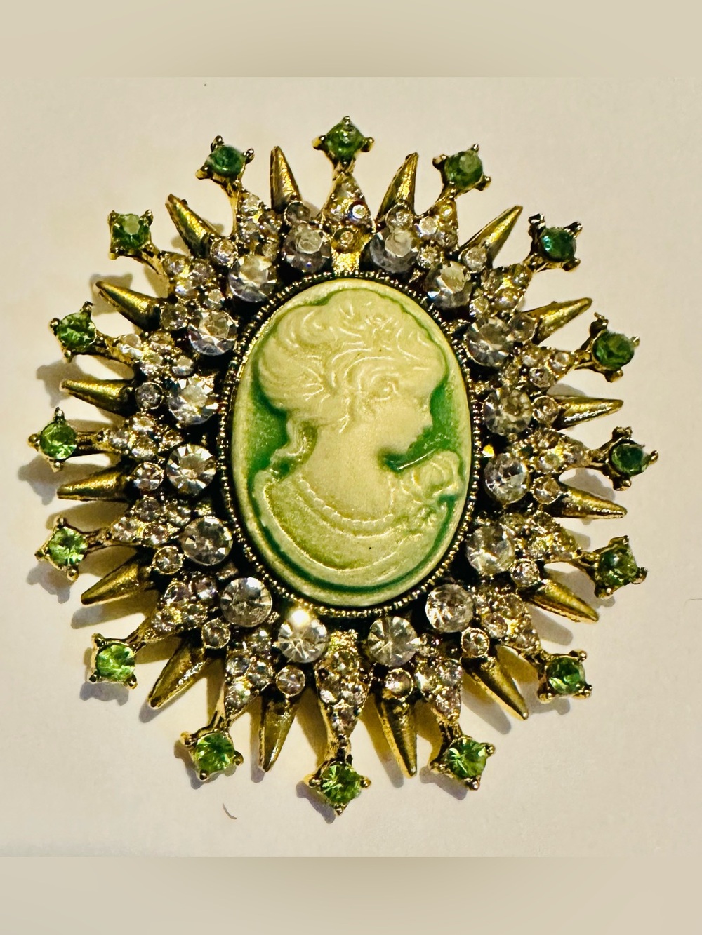 Vintage-Inspired Green Cameo Like Sunburst Brooch Gold Tone